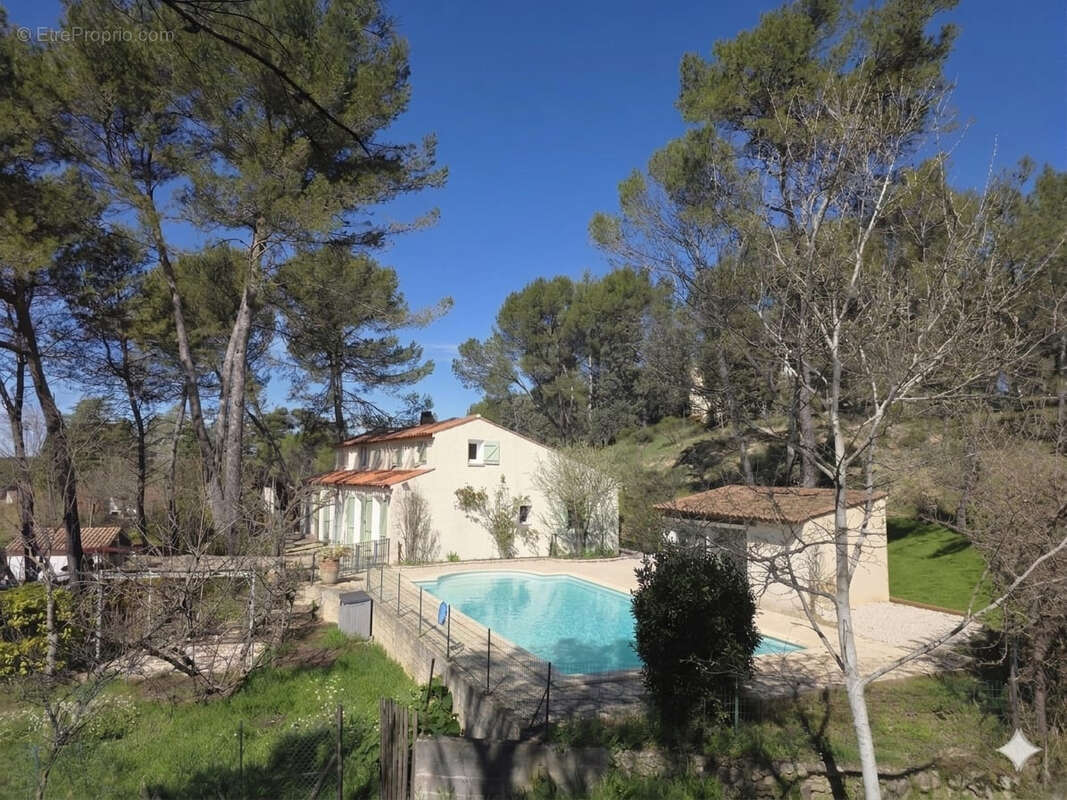 Maison à CABRIES
