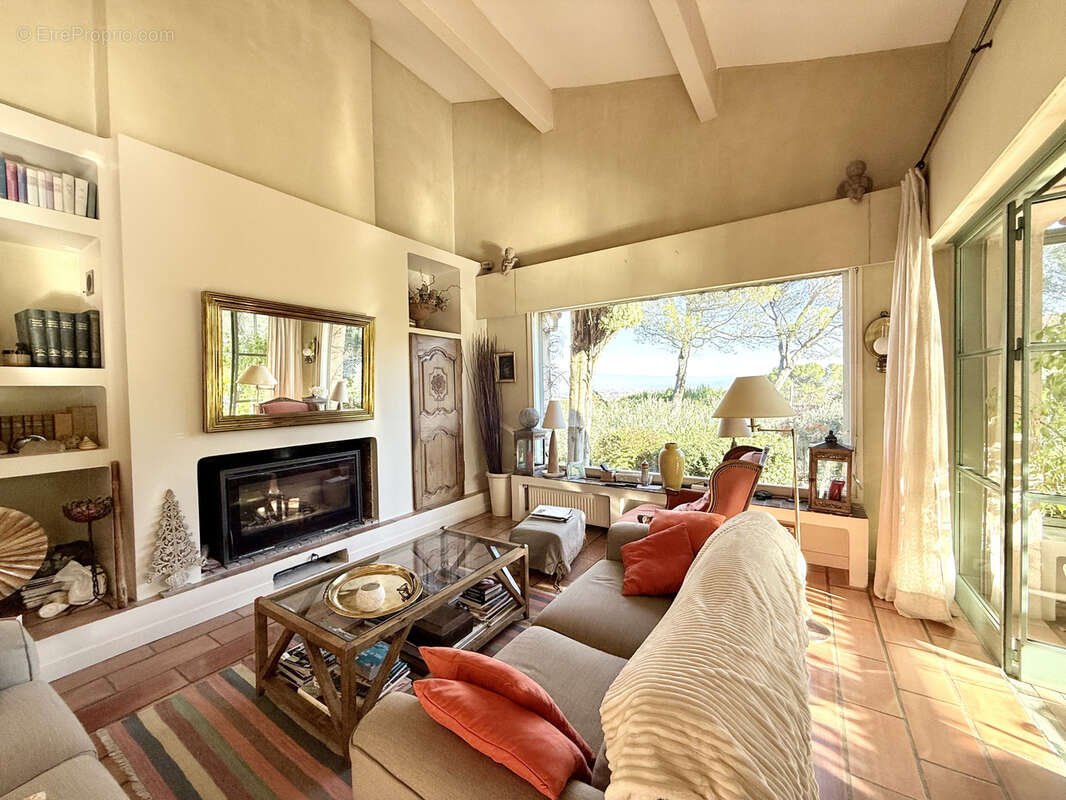 Maison à JONQUERETTES