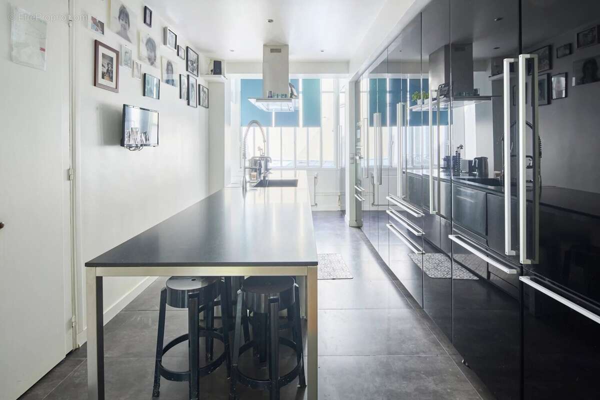 Appartement à PARIS-7E