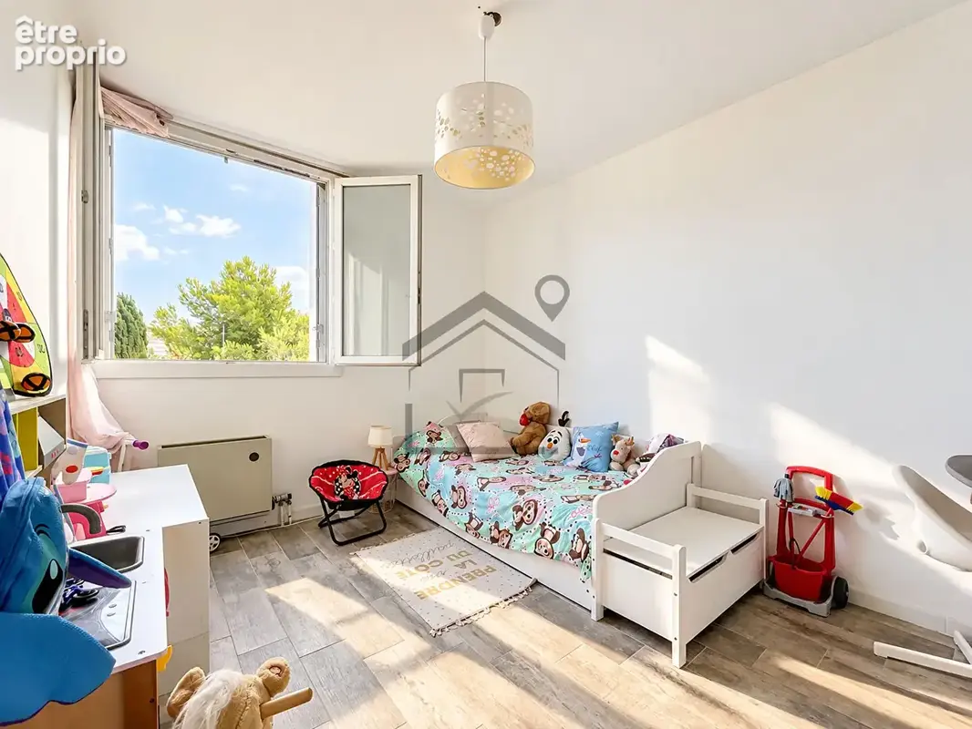 Appartement 4 pièces 86 m² à vendre à Vitrolles (13127) - photo 5