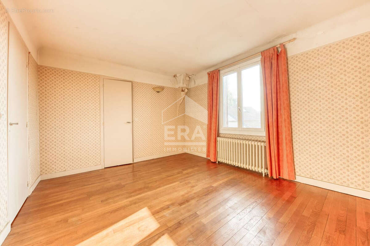 Maison à PONTAULT-COMBAULT