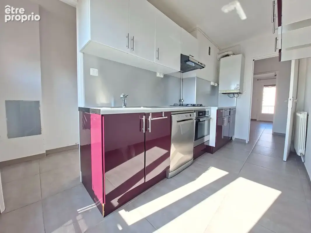 Perpignan T4 de 69,6m2 avec balcon, cave et parking - photo 4