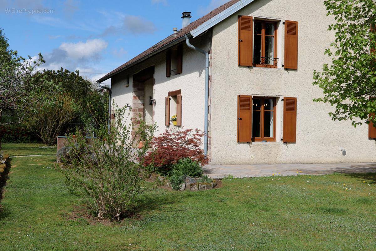 Maison à FROIDETERRE