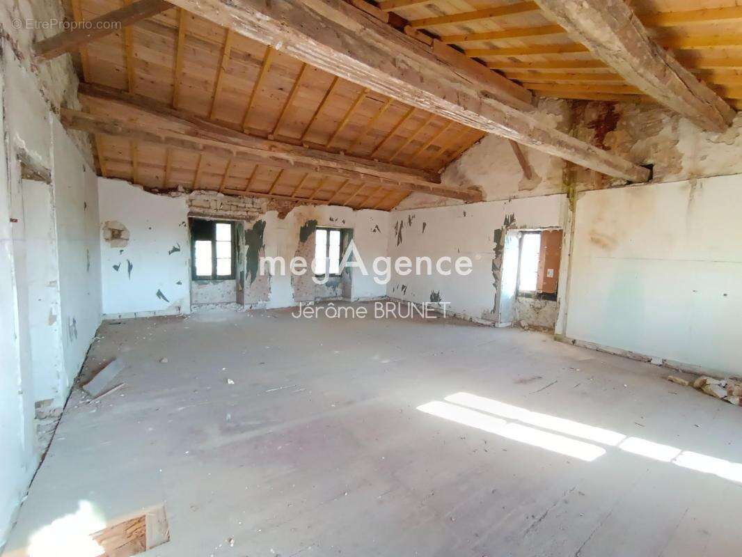 Maison à FONTENAY-LE-COMTE