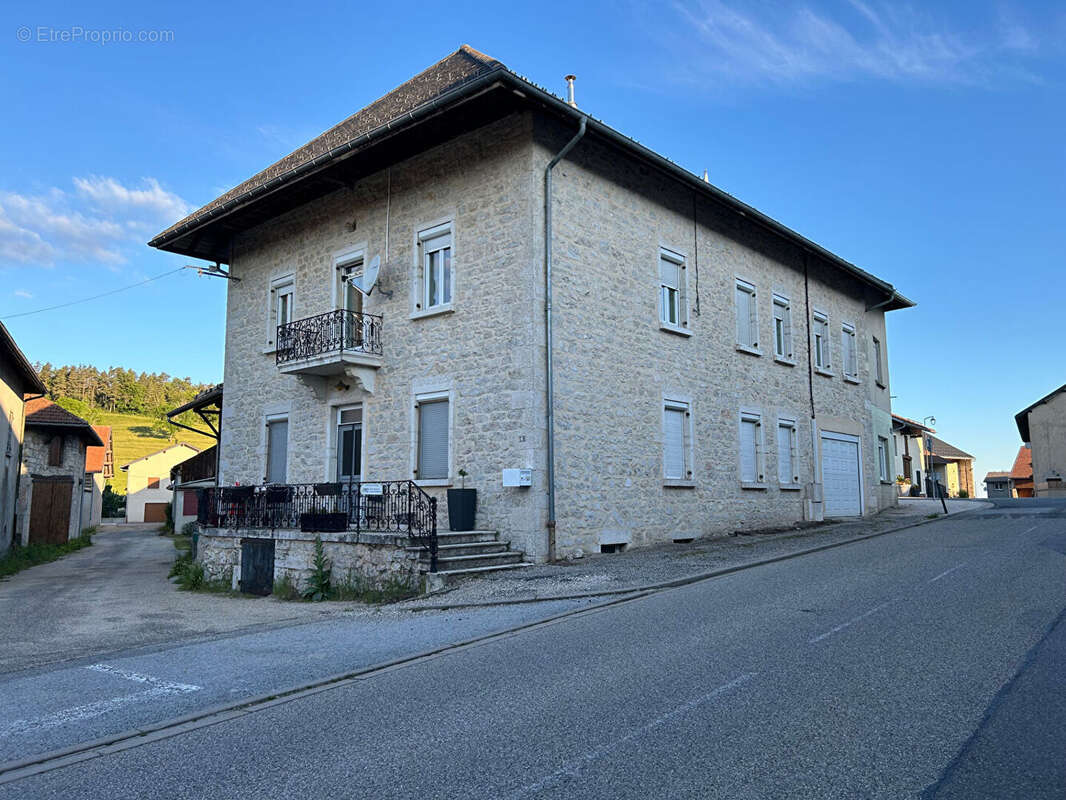 Appartement à CORLIER