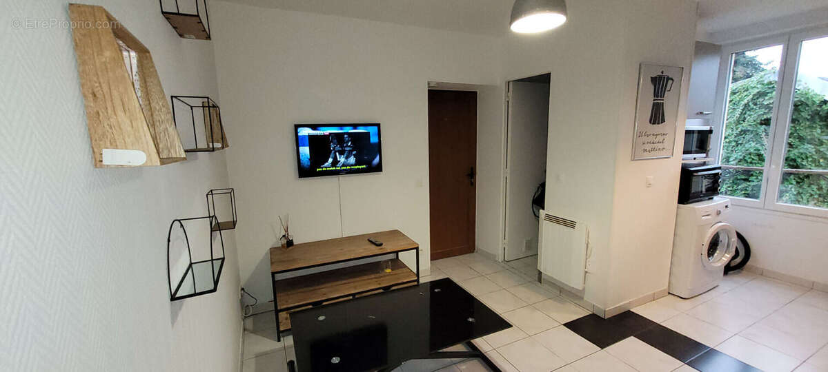 Appartement à DAMPIERRE-EN-YVELINES