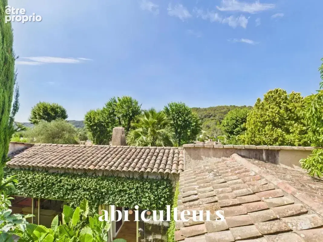 Maison familiale avec piscine et jardin avec  5 chambres en vente La Colle-sur-Loup (06480) - photo 3