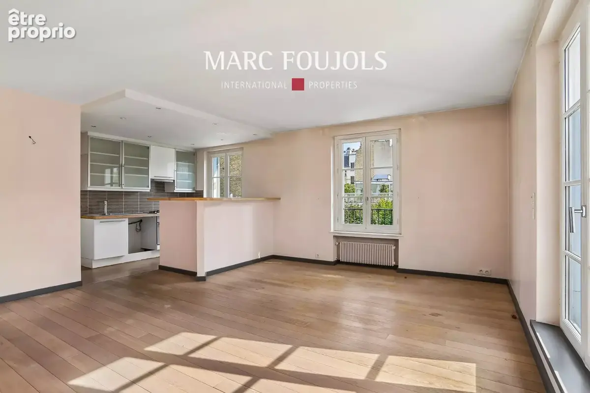 Paris XVII. Villa des Ternes. Appartement avec terrasse. - photo 7