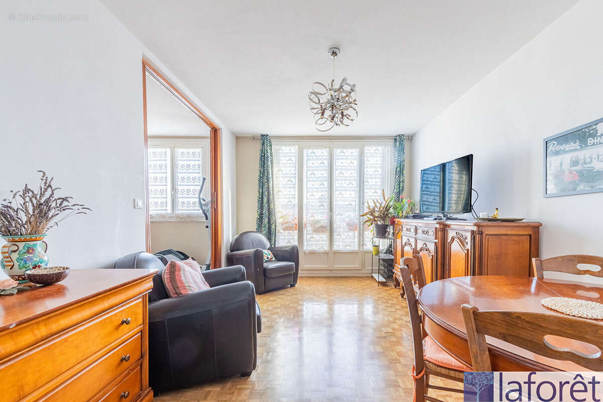 Appartement à LONGJUMEAU