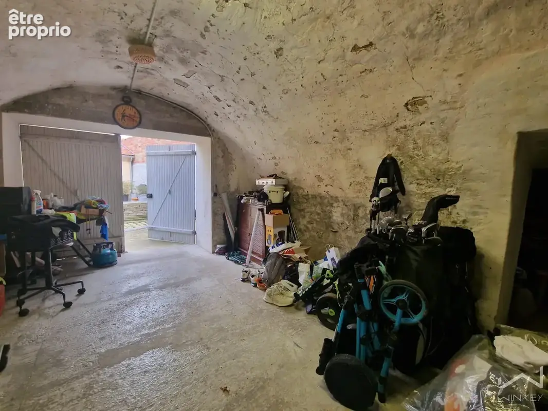 RARE SUR LE SECTEUR - Maison de Ville avec 3 GARAGES FERMÉS INTERIEURS - 111 m2 au sol - 3 chambres - 2 caves - photo 17