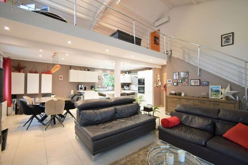 Maison à VILLETTE-D&#039;ANTHON