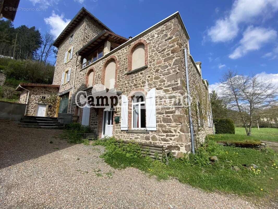 Maison à SAINT-VINCENT-DE-REINS