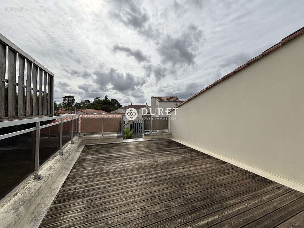 Appartement à CUGAND