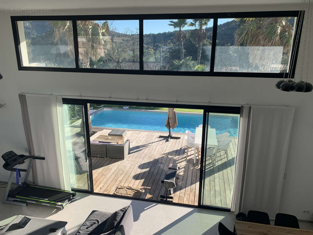 Maison à PLAN-DE-LA-TOUR