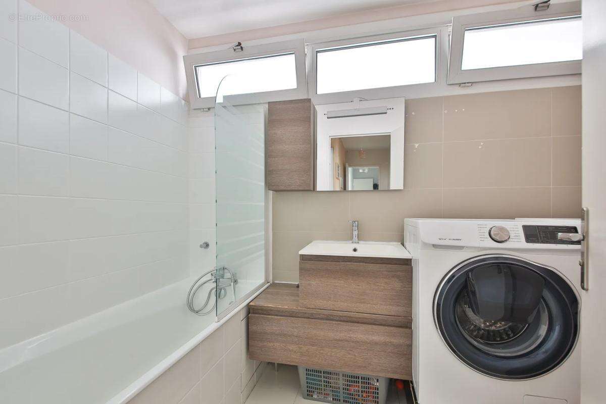 Appartement à ASNIERES-SUR-SEINE