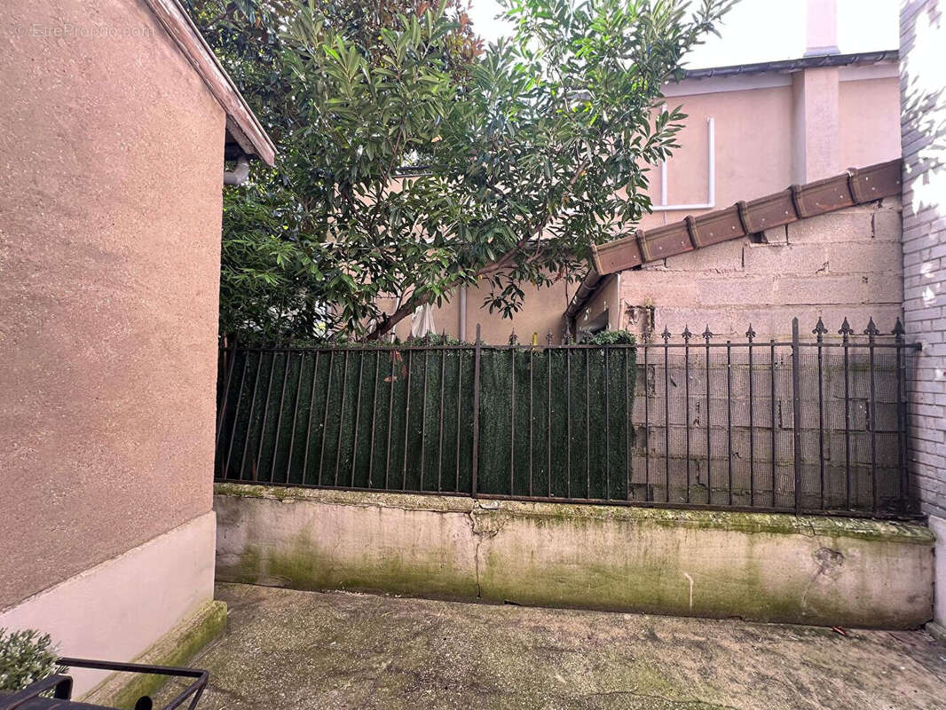 Appartement à BOIS-COLOMBES