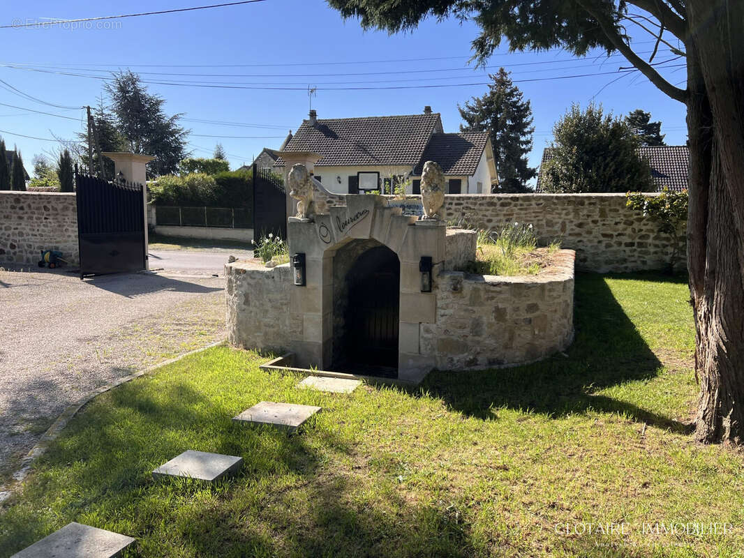 Maison à AUGER-SAINT-VINCENT