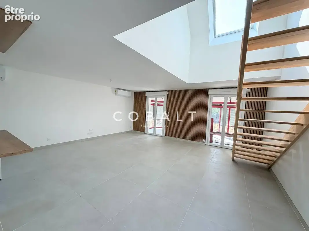Maison familiale rénovée aux volumes généreux dans un cadre paisible. - photo 7