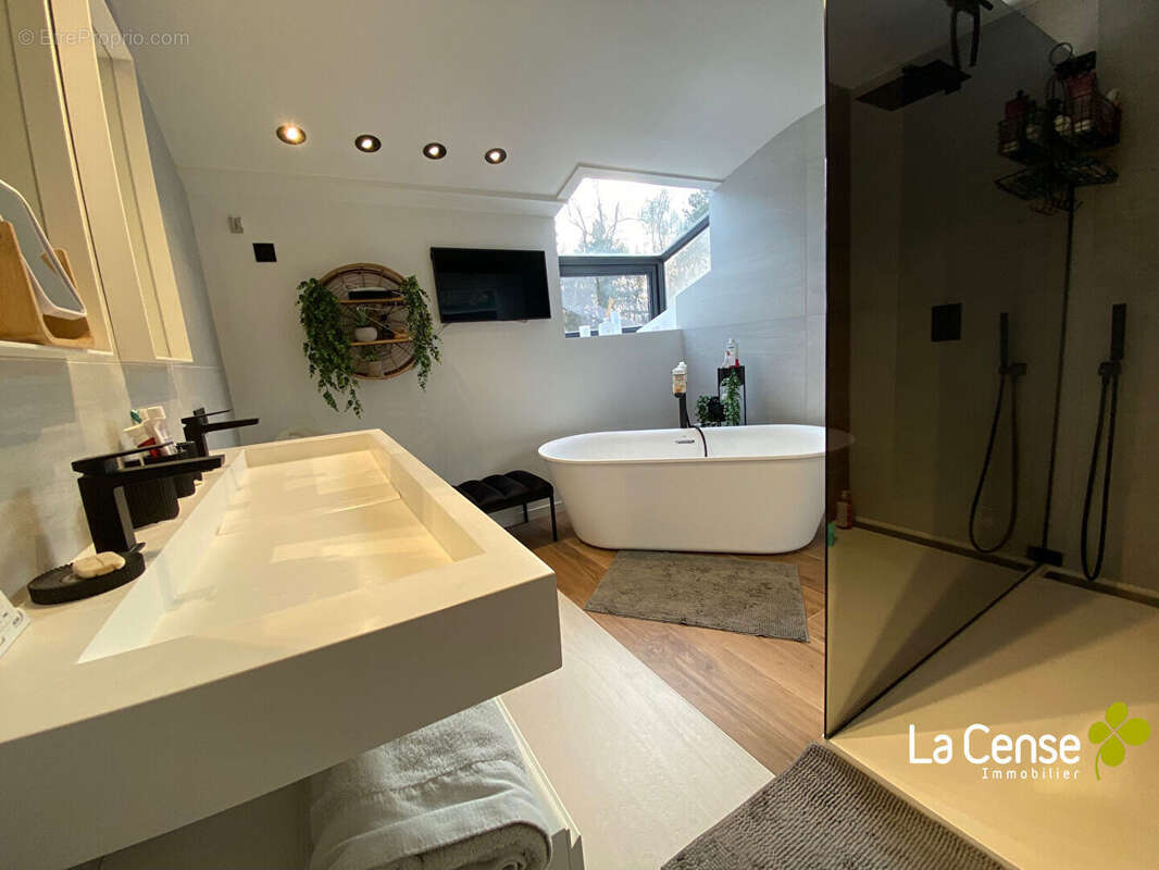 Maison à VILLENEUVE-D'ASCQ