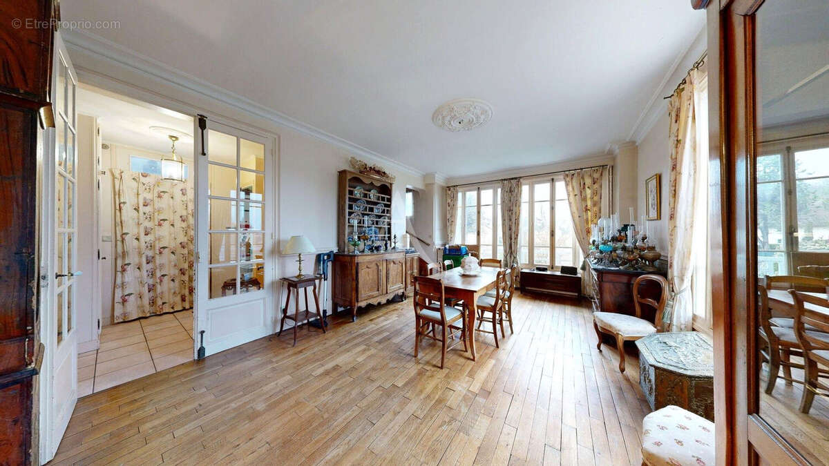 Maison Hardricourt 164 m², 4 chambres - photo 2