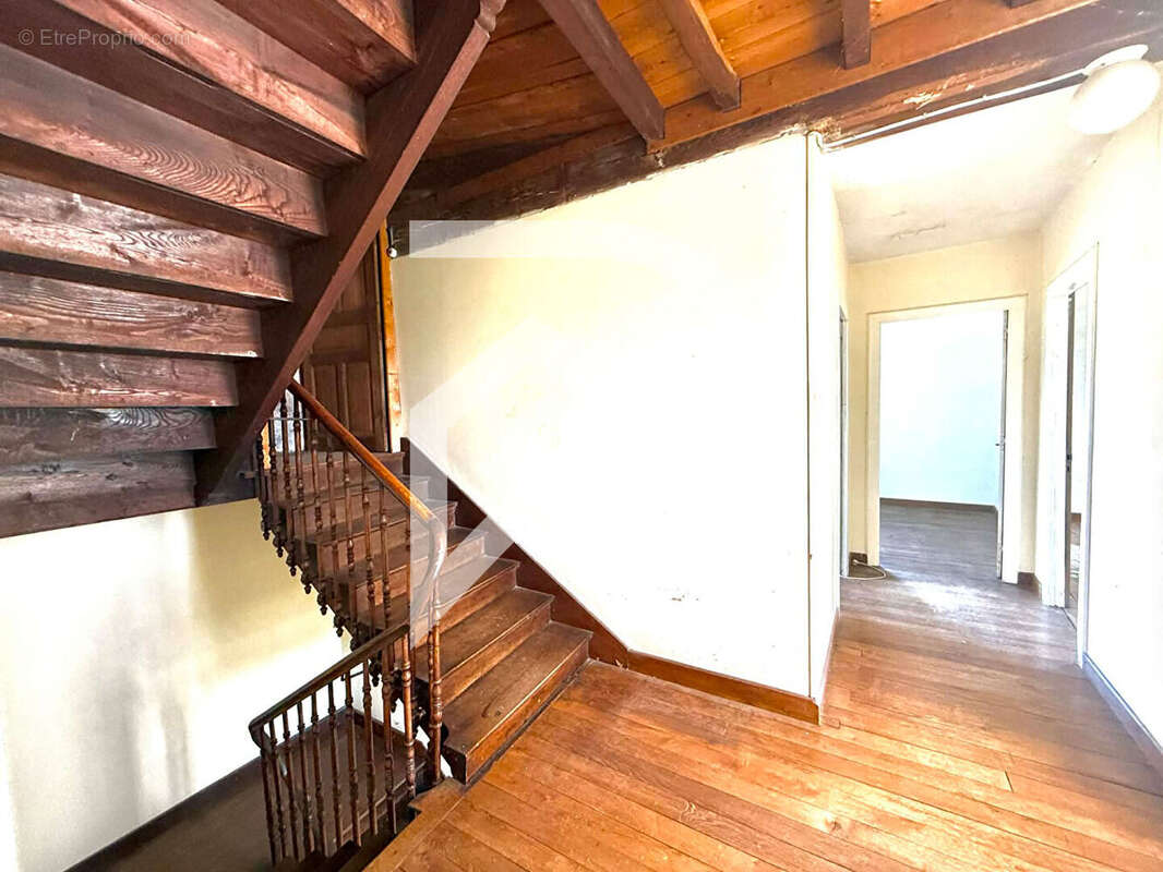 Maison à LAHOURCADE