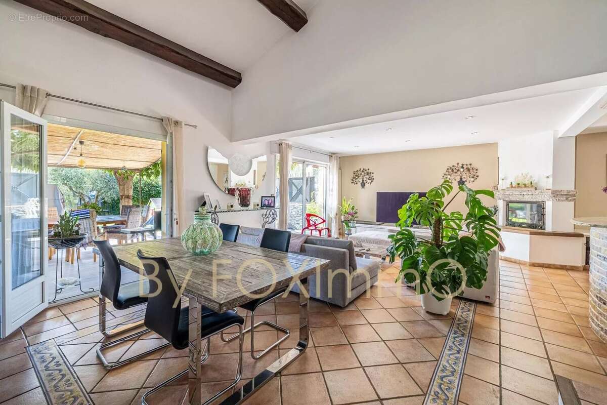 Maison à CAGNES-SUR-MER