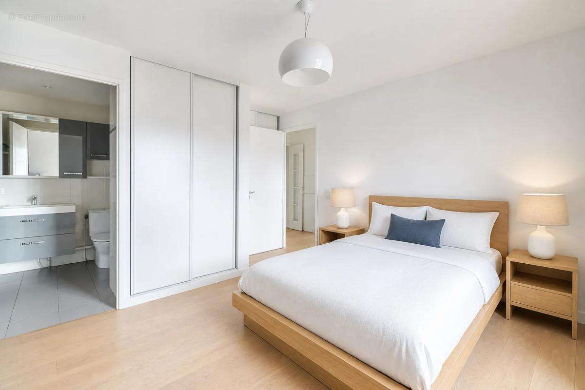 Appartement à LE PERREUX-SUR-MARNE