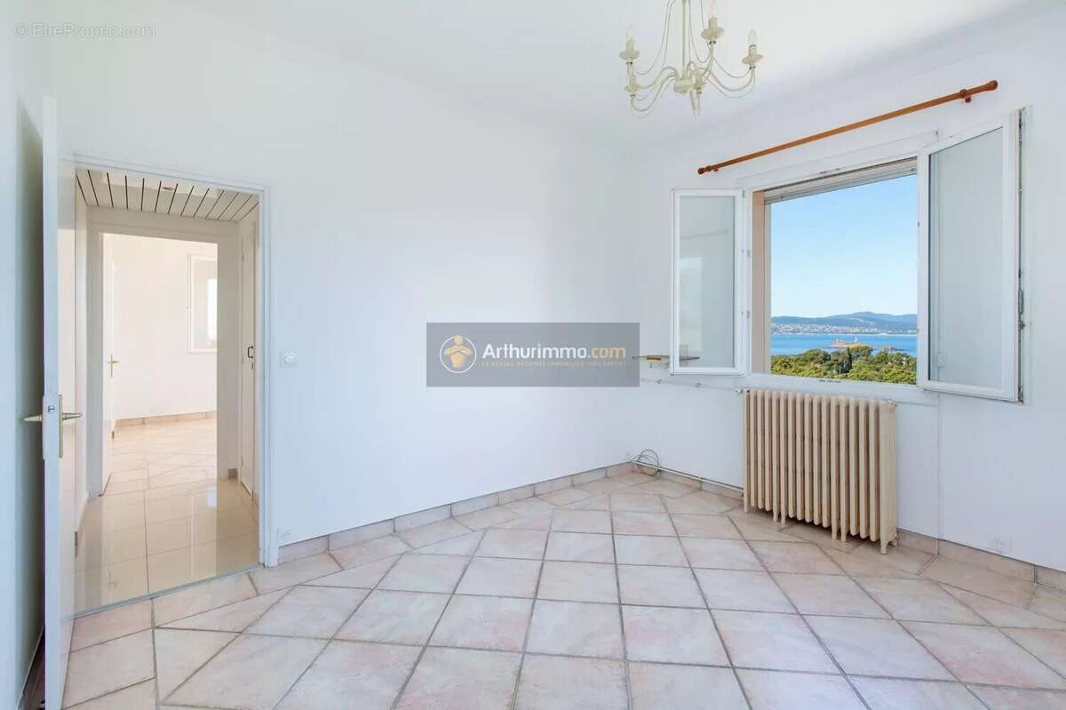 Appartement à SAINT-RAPHAEL