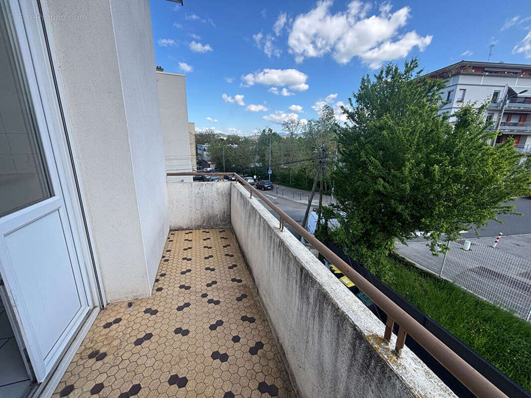 Appartement à SAINT-ETIENNE