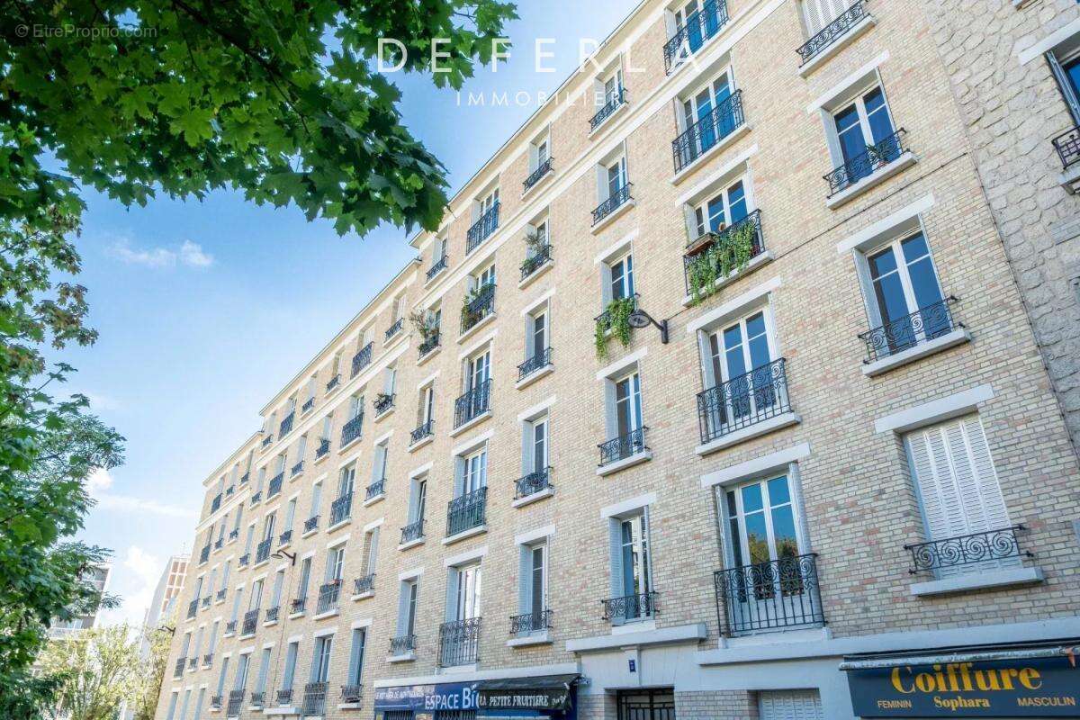 Appartement à PARIS-14E