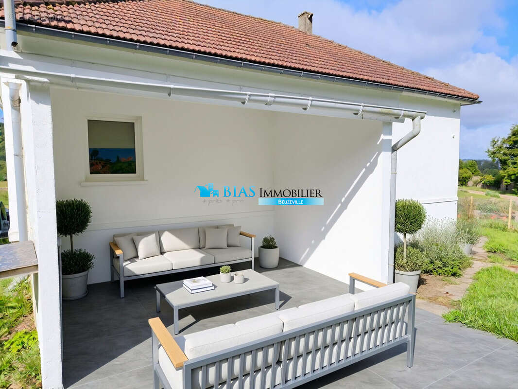 Maison 64 m² à Fiquefleur-Equainville  - photo 3