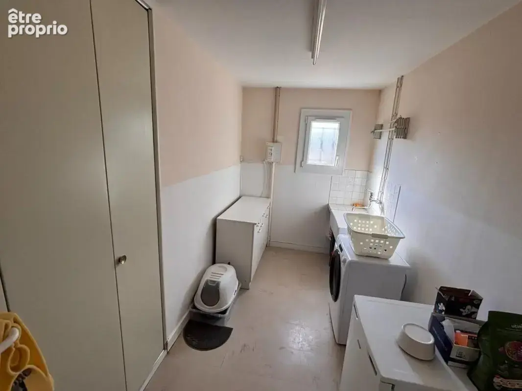 Maison familiale 217 m² de plain-pied – 5 chambres – piscine – terrain 1 845 m² – Antran - photo 12