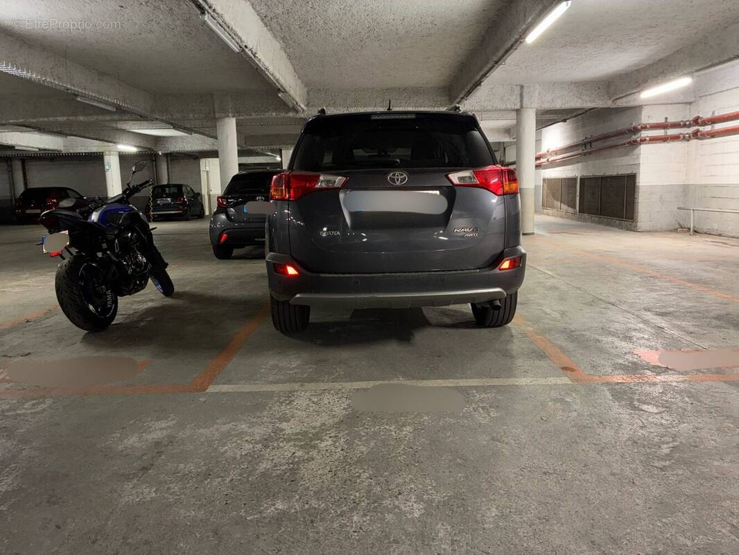 Parking à CHOISY-LE-ROI