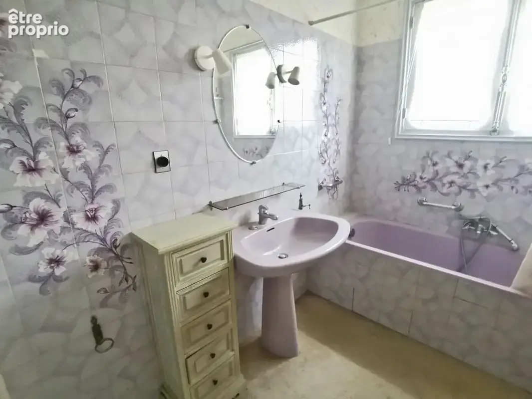 Maison 185 m² à Saint-Georges-De-Didonne  - photo 9