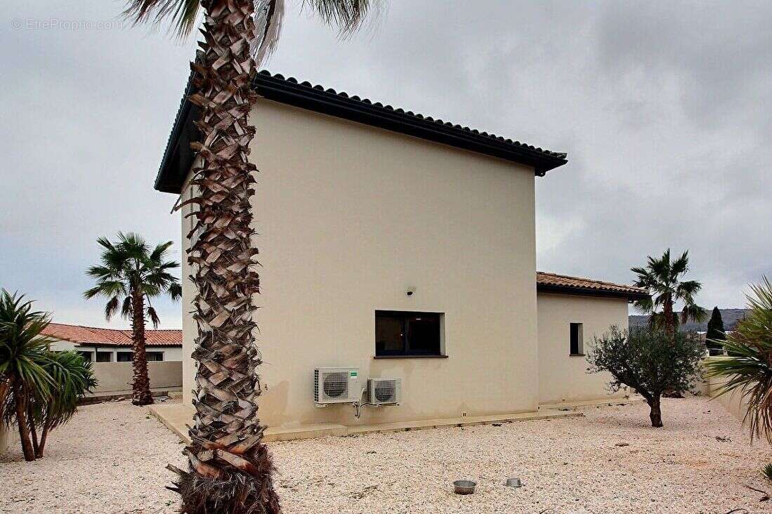 Maison à BIZANET
