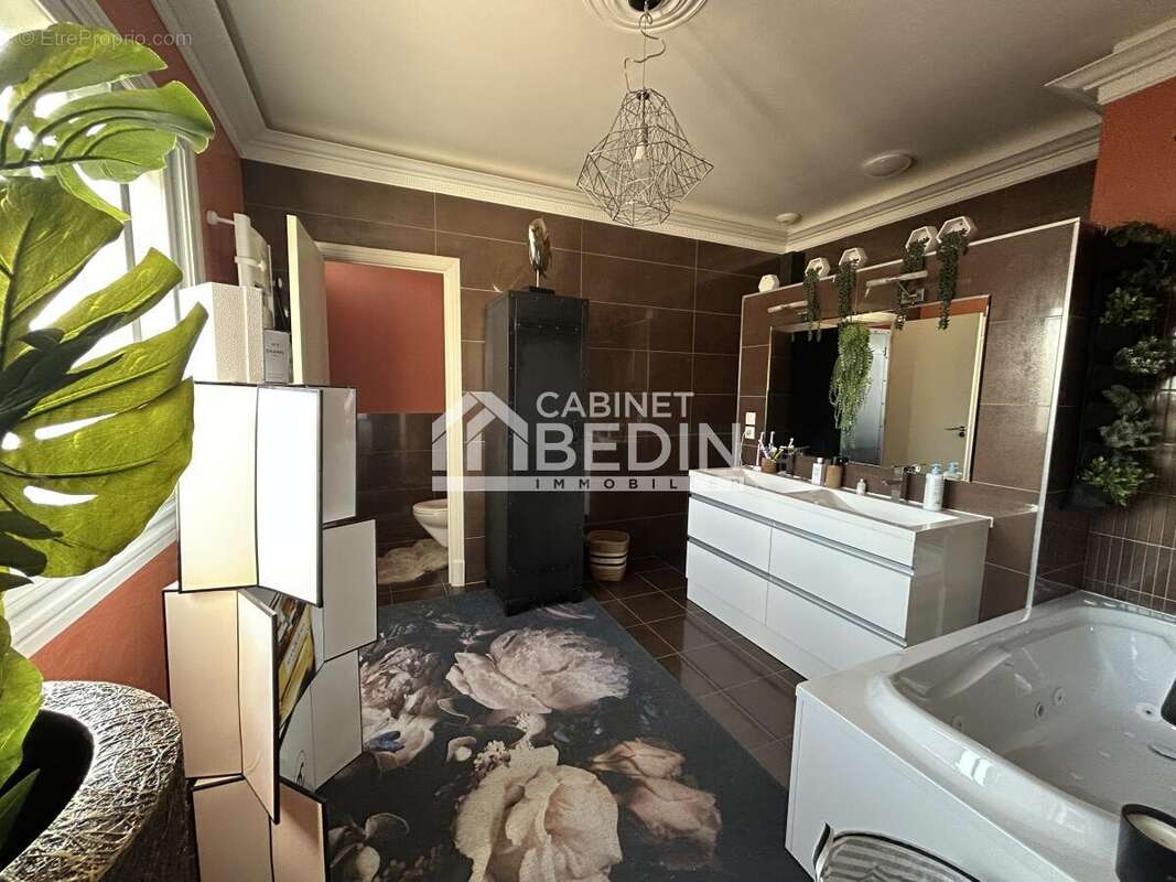 Maison à SAINT-ORENS-DE-GAMEVILLE