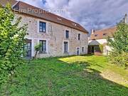 Maison à HADANCOURT-LE-HAUT-CLOCHER