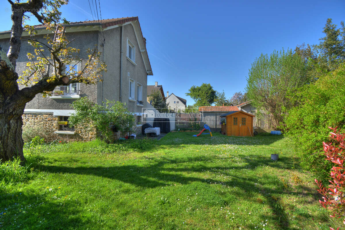 Maison à SAVIGNY-SUR-ORGE