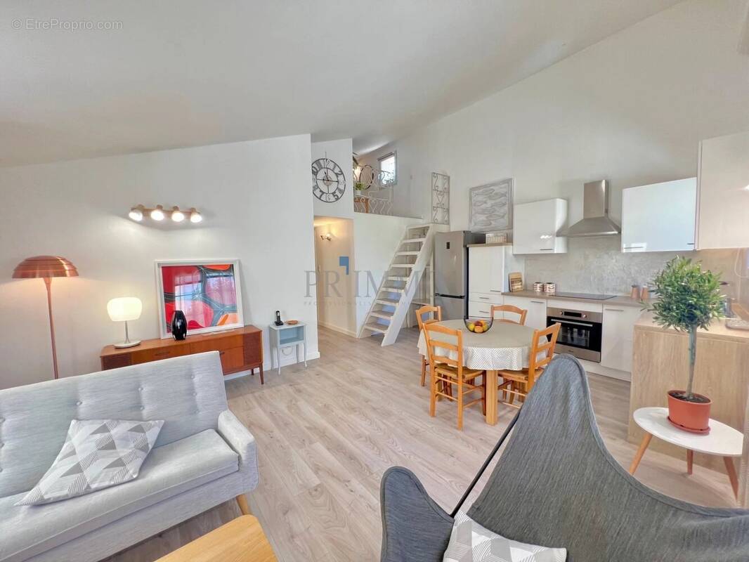 Appartement à FREJUS