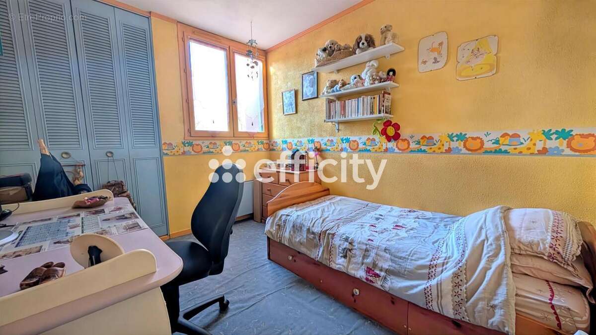 Appartement à LOGNES