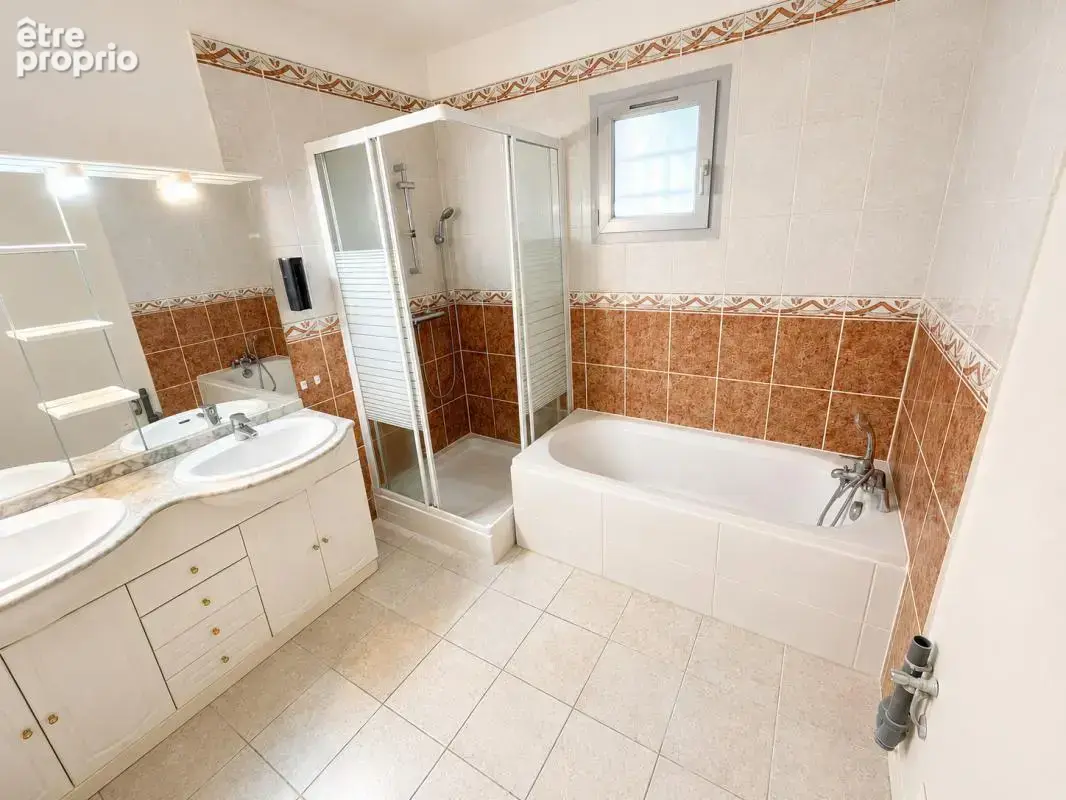 Maison T5 de 121 m² avec environnement exceptionnel et grand sous sol - photo 9