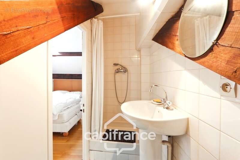 Appartement à PARIS-14E