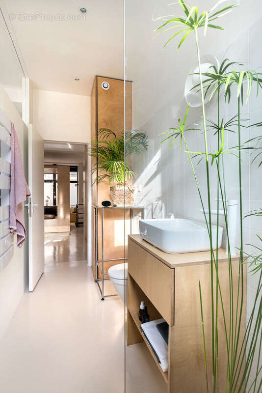 Appartement à PARIS-20E