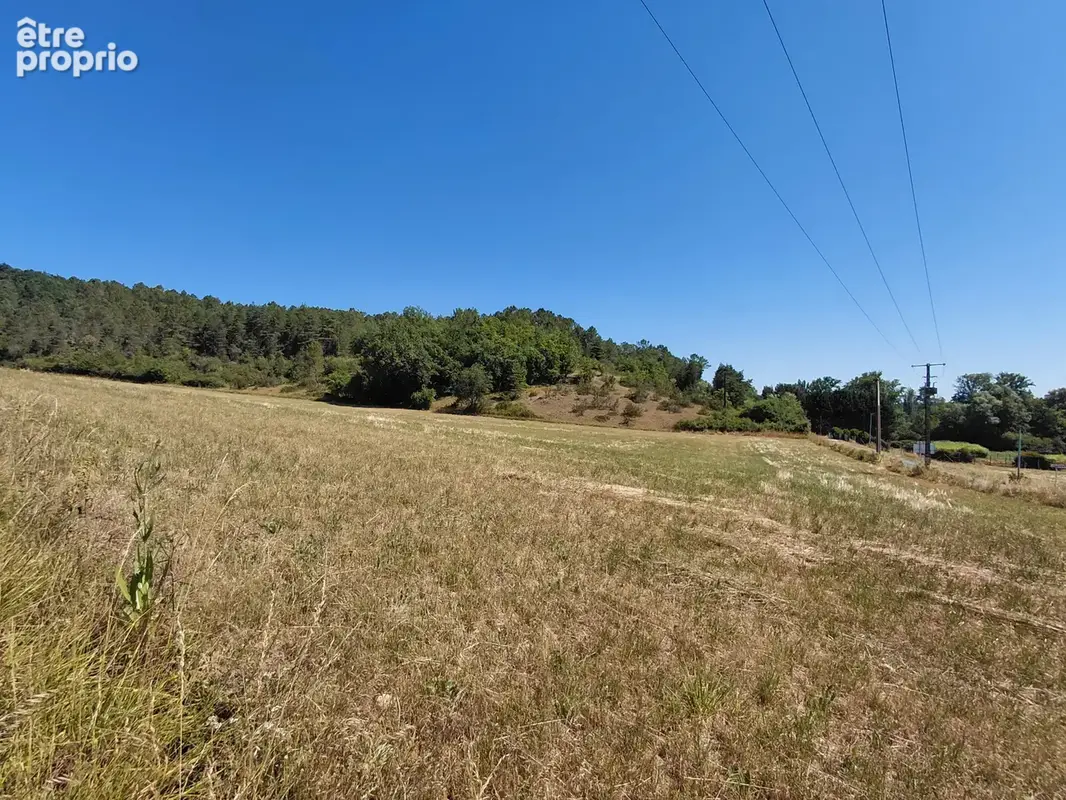 Terrain à CHATEAU-L'EVEQUE