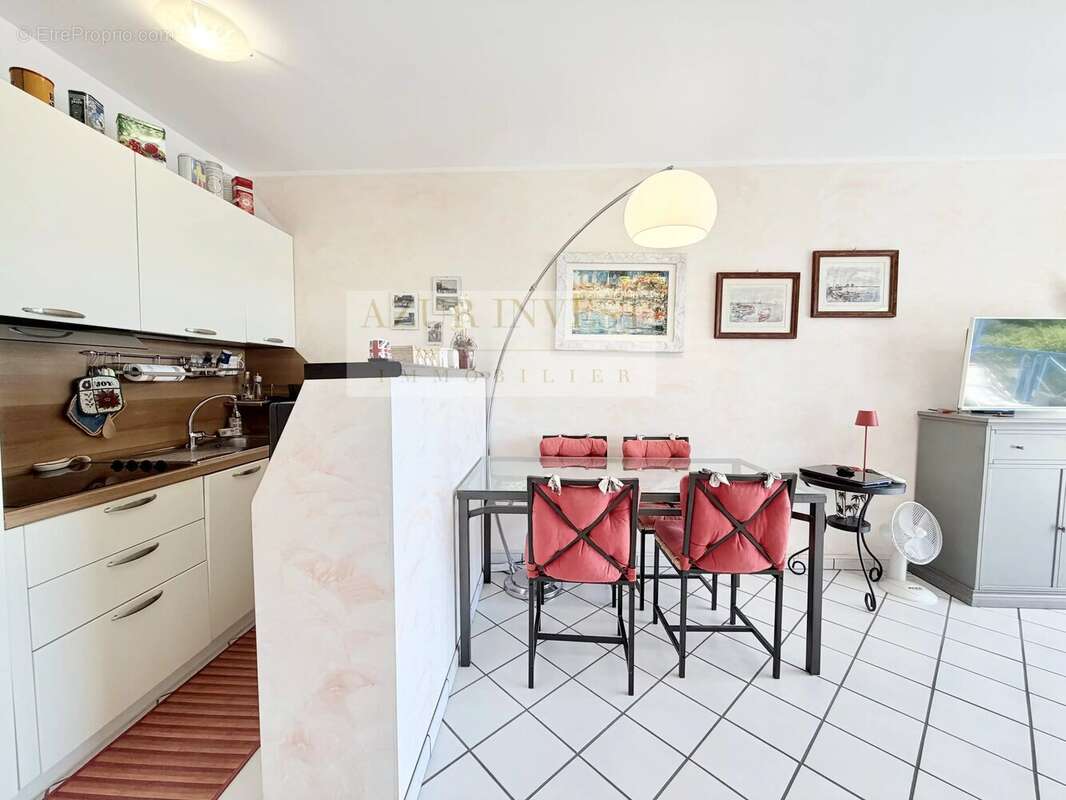 Appartement à ROQUEBRUNE-CAP-MARTIN