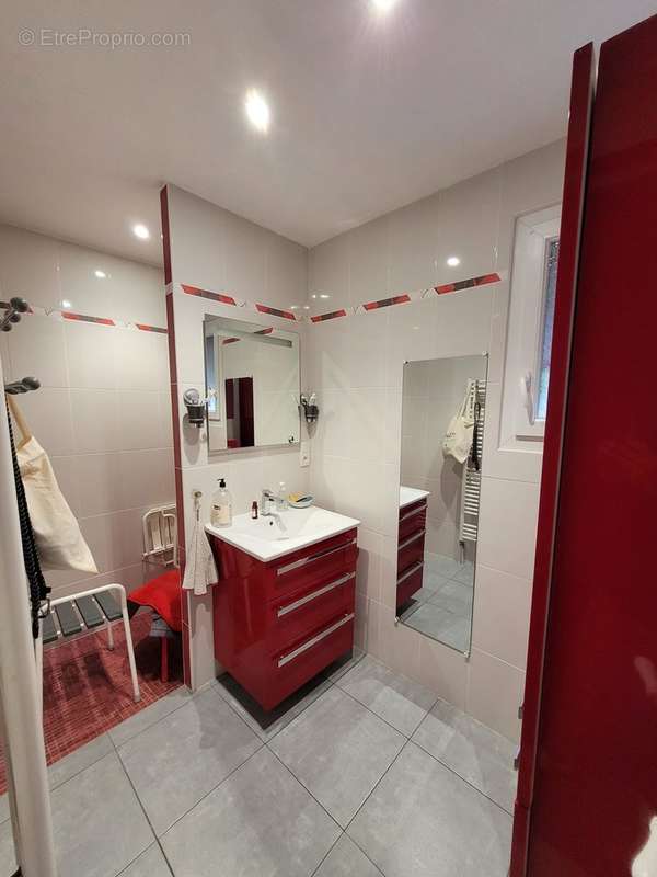 Maison à SAINT-HILAIRE-LE-CHATEL