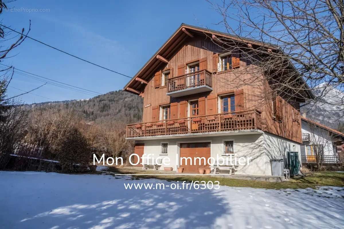 Référence : 6303-TCA - Chalet familial 8 pièces - Proche centre village - Fort potentiel - Sous-sol complet à Samoëns (74330) - photo 5