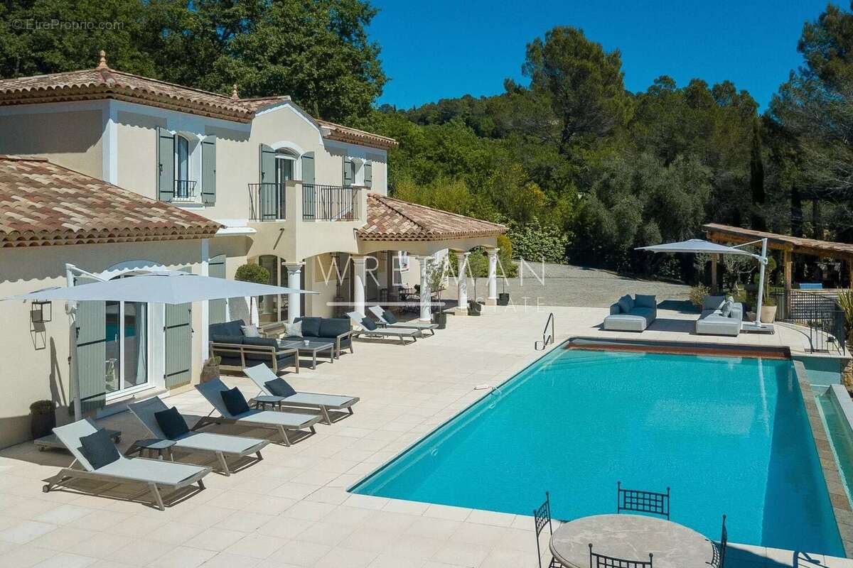 Maison à MONTAUROUX
