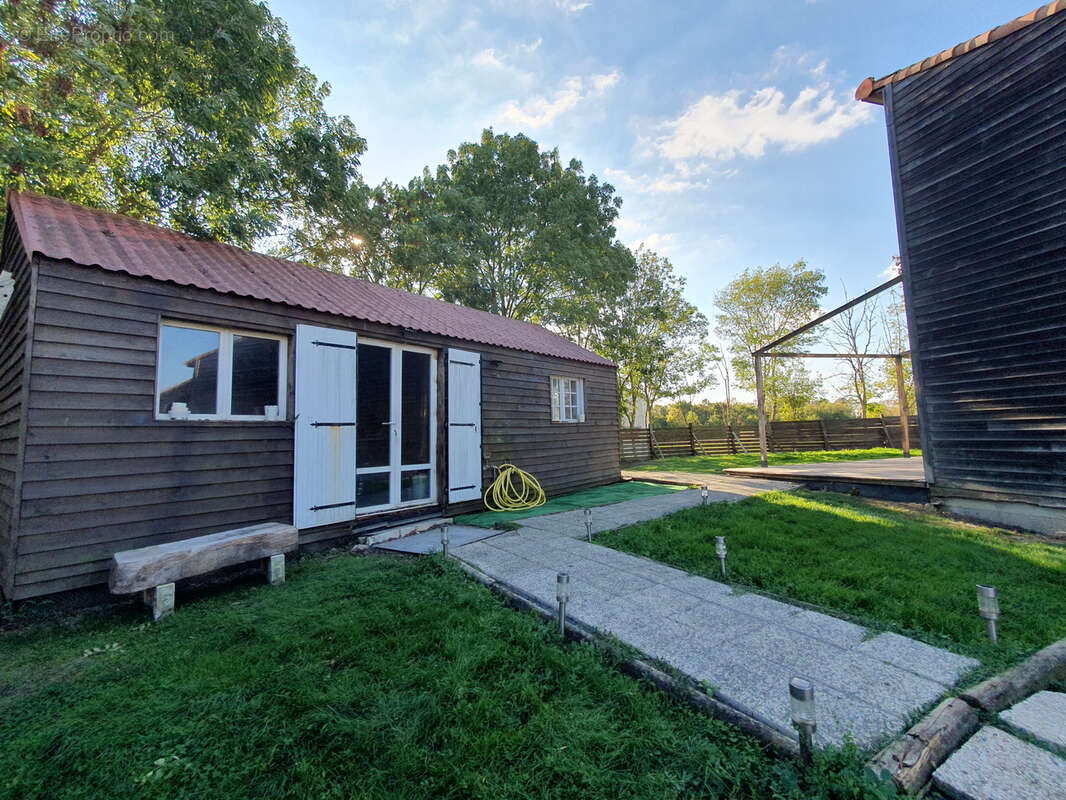 Maison à SAINT-DENIS-DU-PAYRE