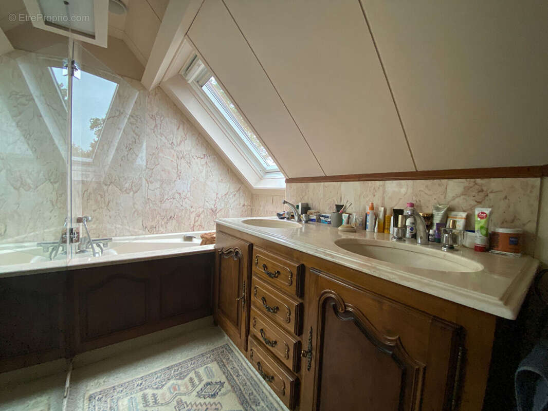 Haut de Montardon maison de 6 pièces - photo 8